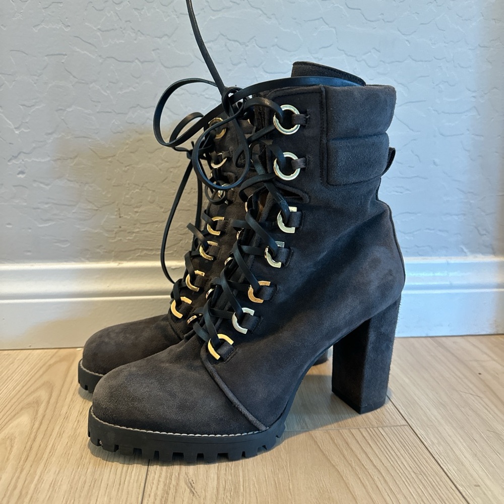 Stuart Weitzman Shackleton Suede Lace Up Lug Sole Booties Gray 7.5